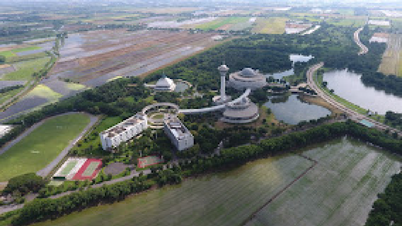 Shinawatra University