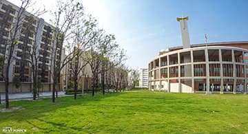 Huachiew Chalermprakiet University